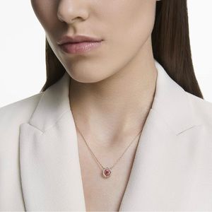 Swarovski sparking dance necklace